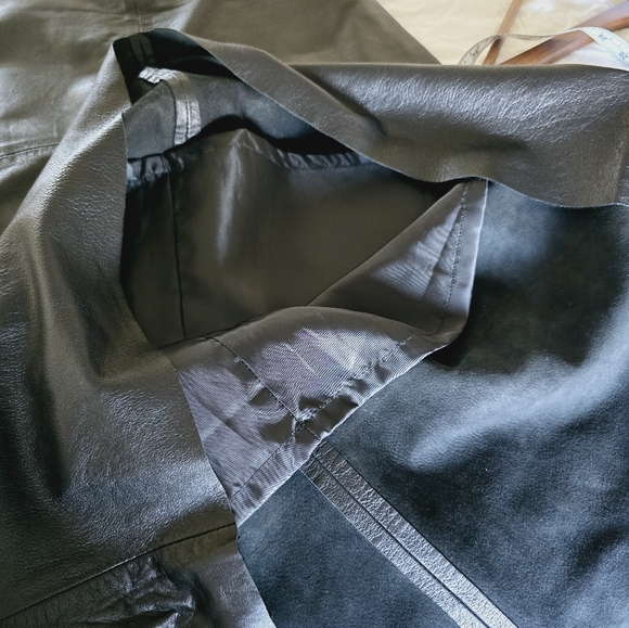 Vintage 1990's Black Leather Maxi Skirt - Picture 10 of 10